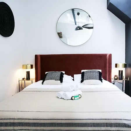 Apartment Zzz Republique Proche Du Metro - 6p *